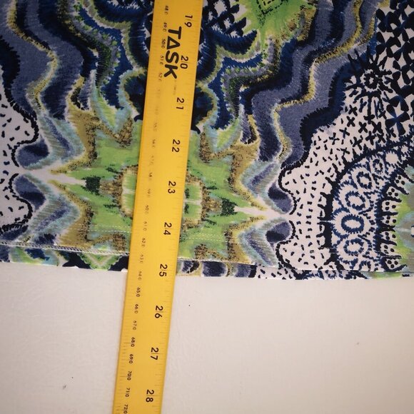 2 / $30.00 - Libra Ladies Multi Colored Size Large Made in Canada Top - Picture 8 of 8